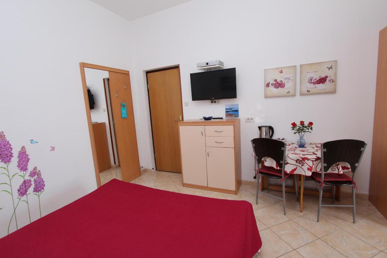 Room And Apartment Lea Rovinj Dış mekan fotoğraf